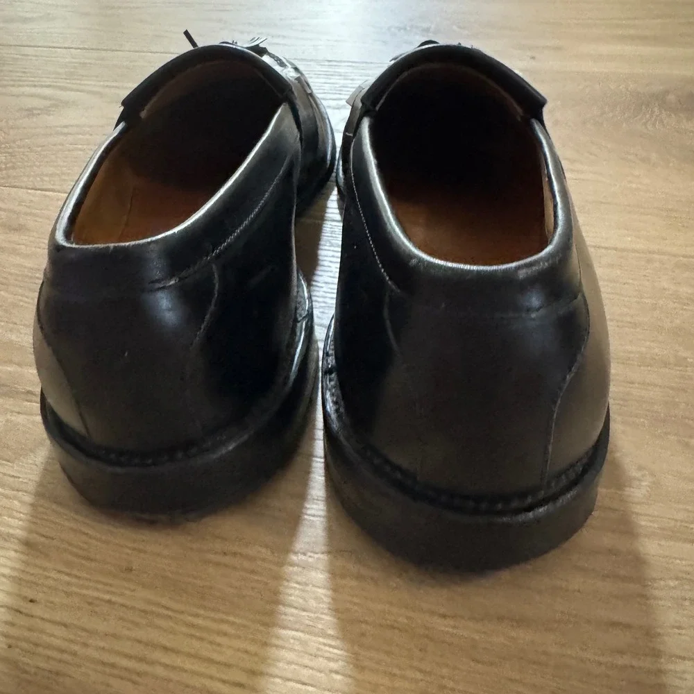 Allen Edmonds Newport Black Leather‎ Tassel Loafers Mens Dress Shoes